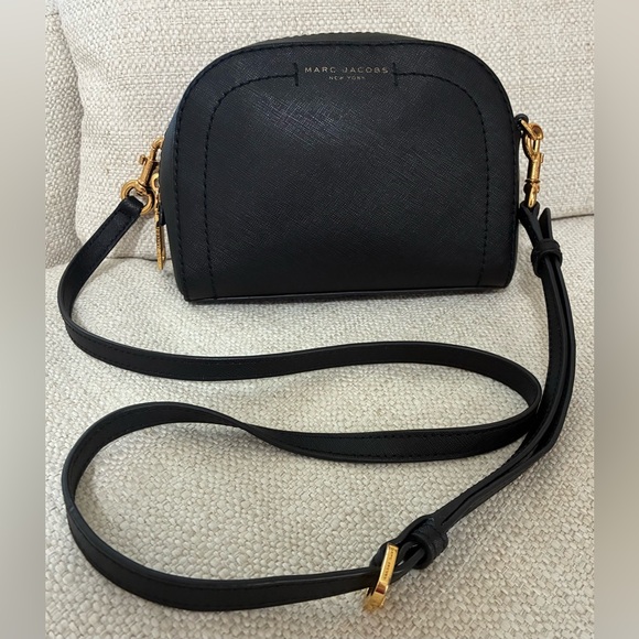 Marc Jacobs EUC Black Leather Playback Dome Crossbody Bag w/Gold Hardware